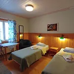 Herranniemi Bed & Breakfast 3*